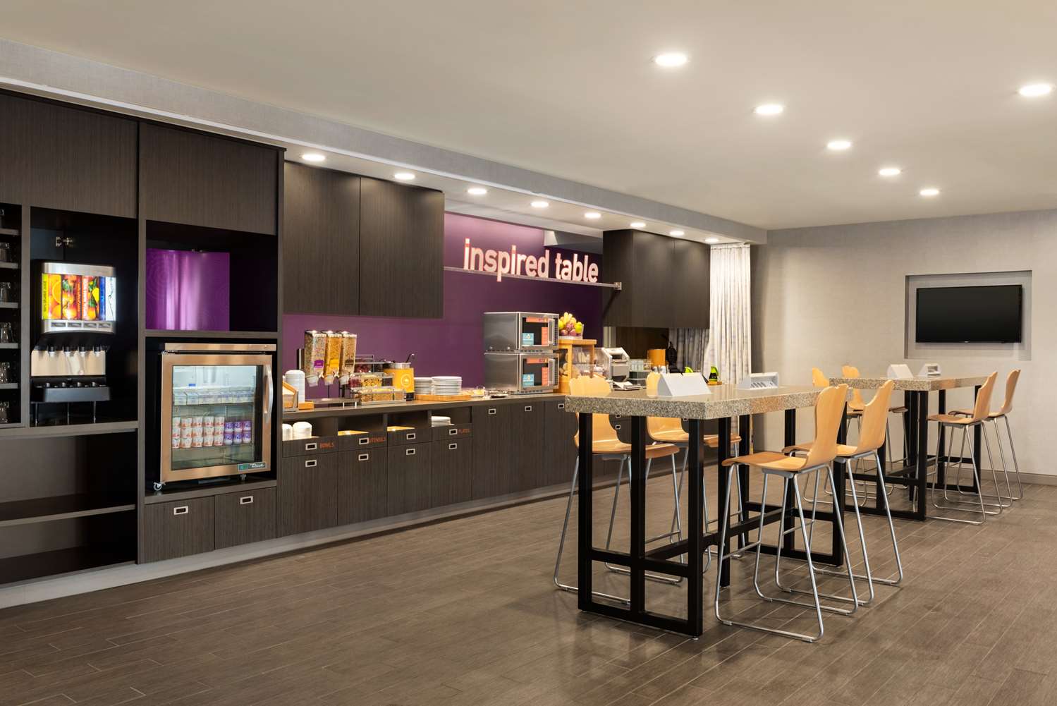 Фото Home2 Suites by Hilton Menomonee Falls Milwaukee