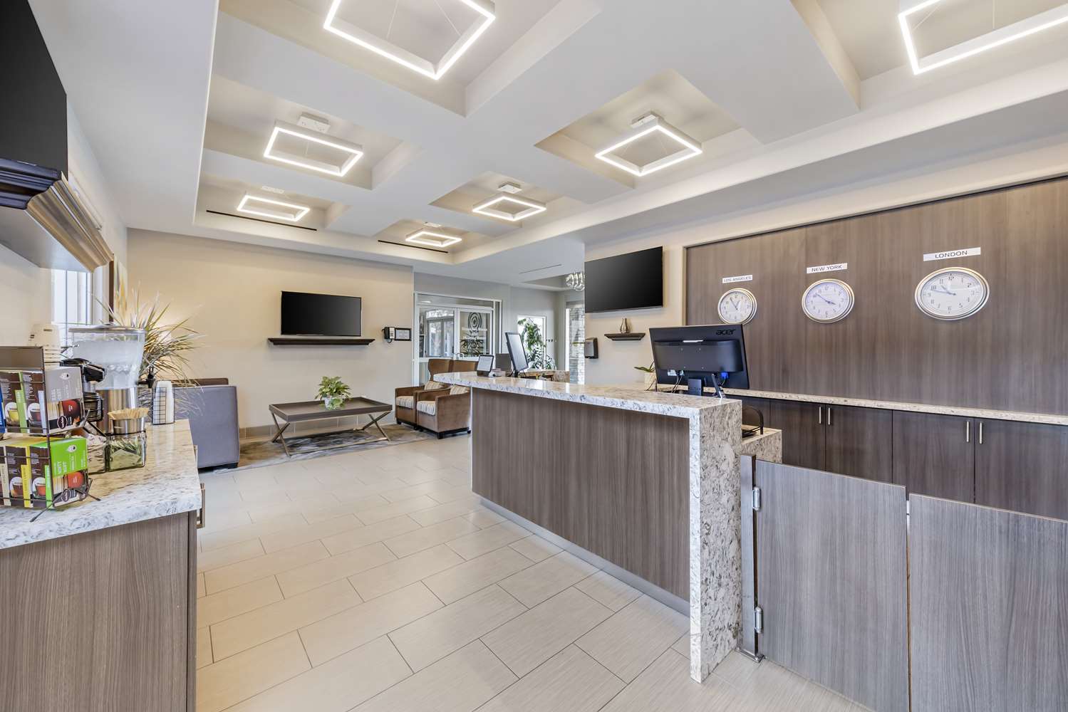 Фото Best Western Canoga Park Motor Inn