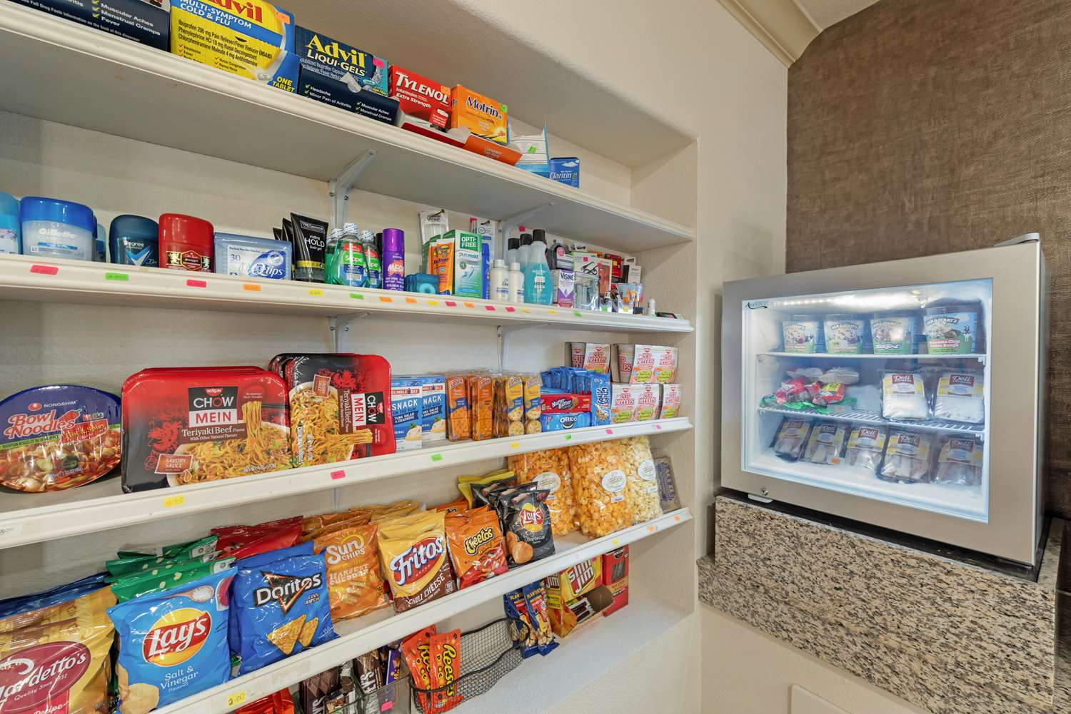 Фото Best Western Plus Eagleridge Inn & Suites