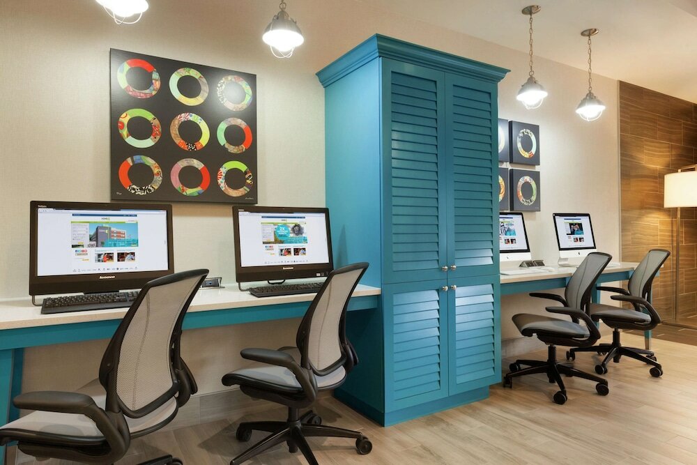 Фото Home2 Suites by Hilton Salt Lake City East