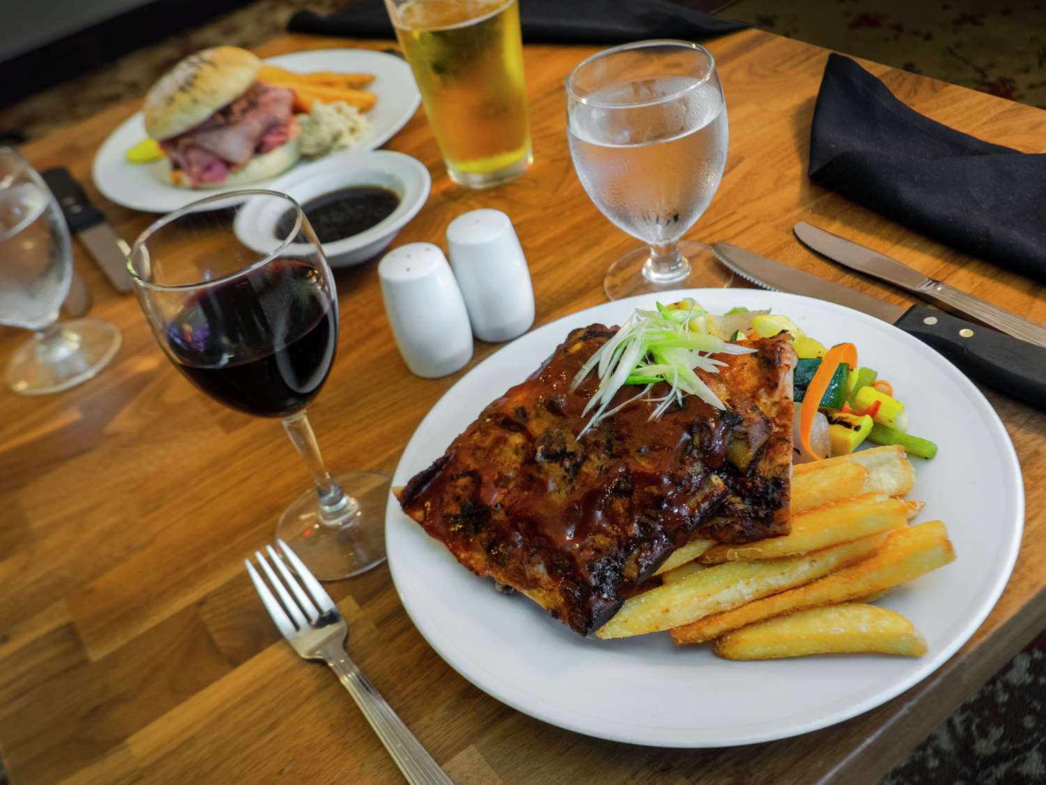 Фото Hilton Garden Inn Buffalo Downtown