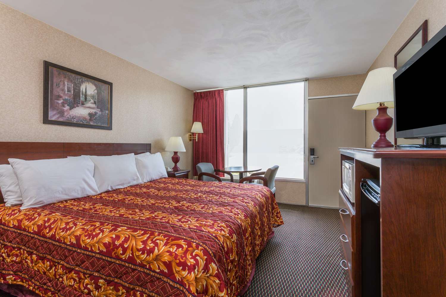 Фото Ramada Limited Norfolk