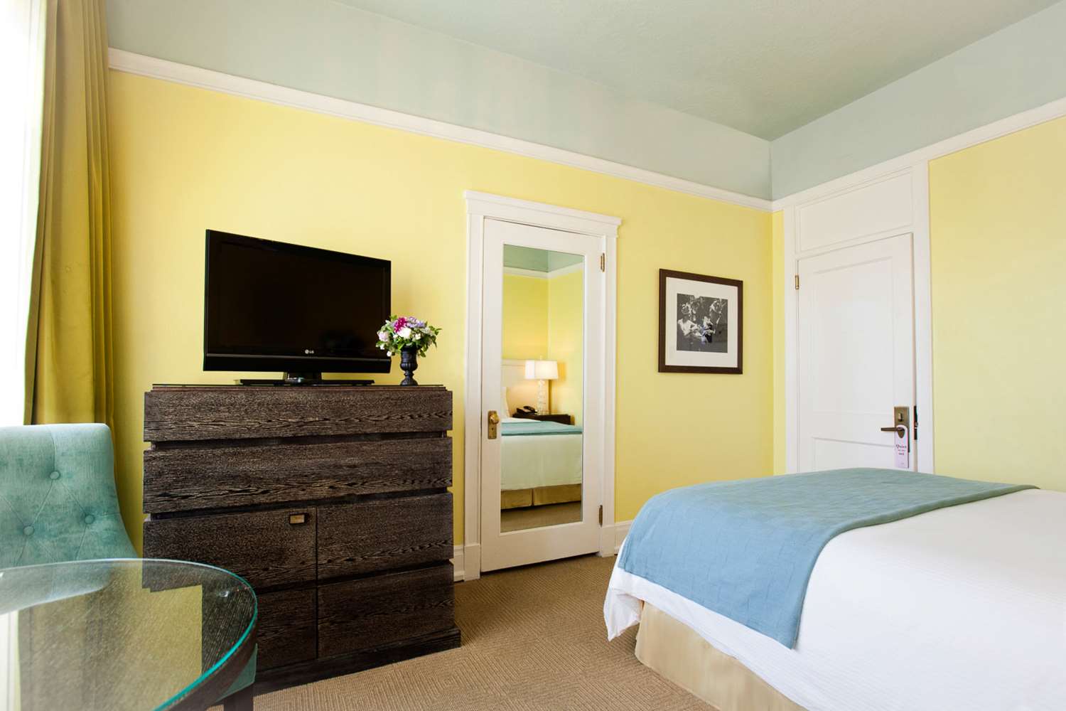 Фото Hotel deLuxe