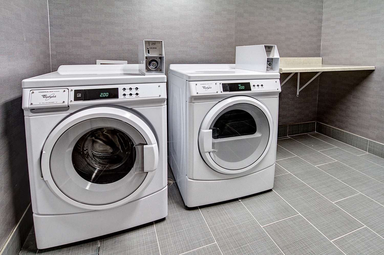 Фото Hampton Inn and Suites Ada