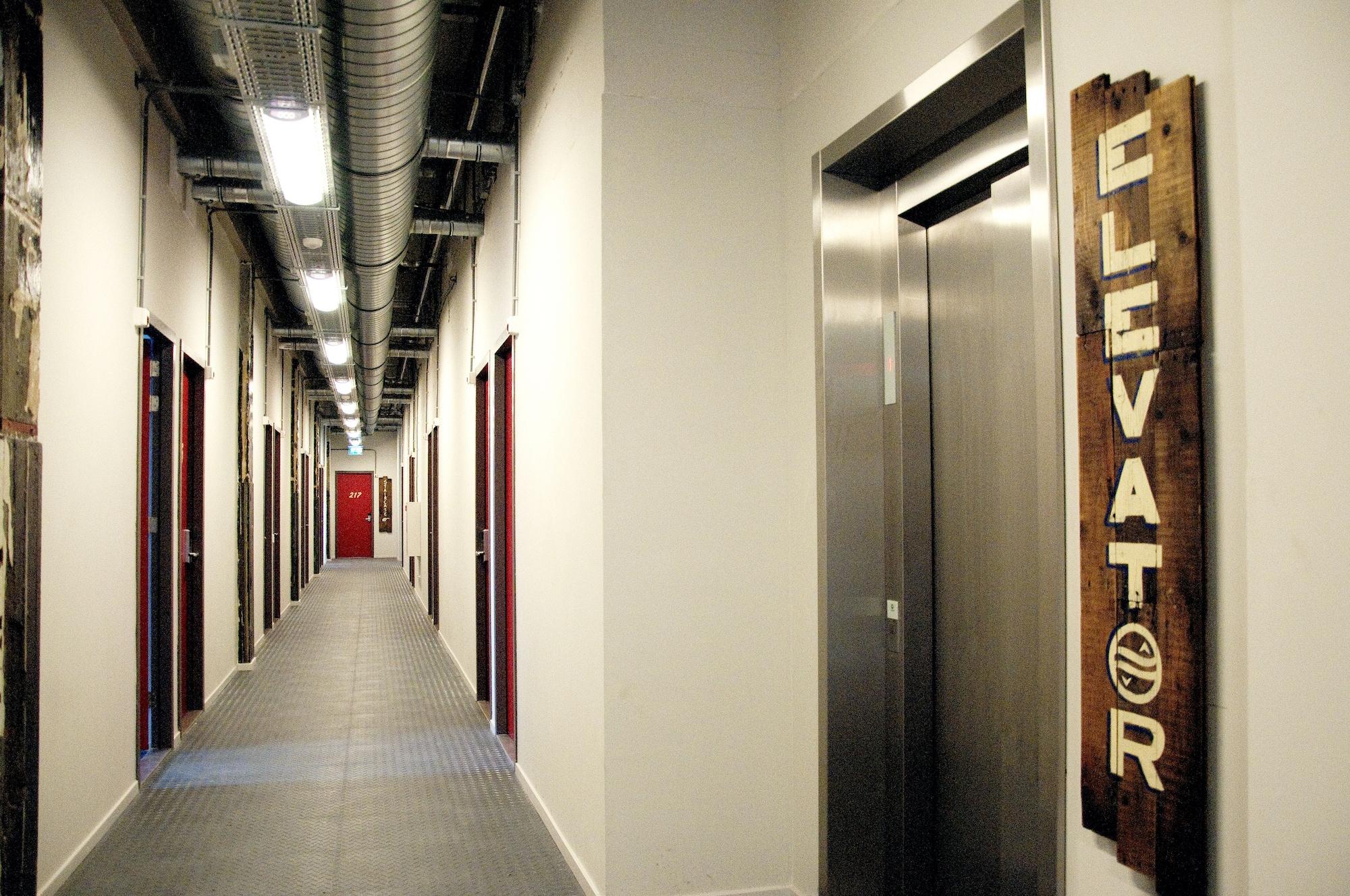 Фото Blue Collar Hotel - Hostel