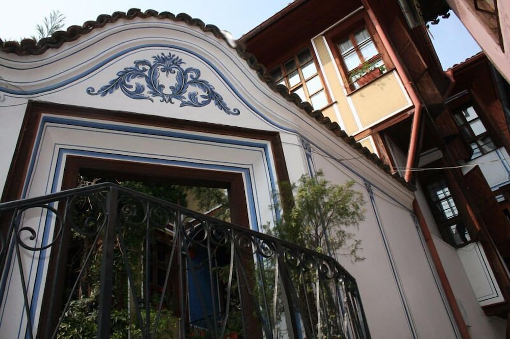 Фото Hotel Alafrangite