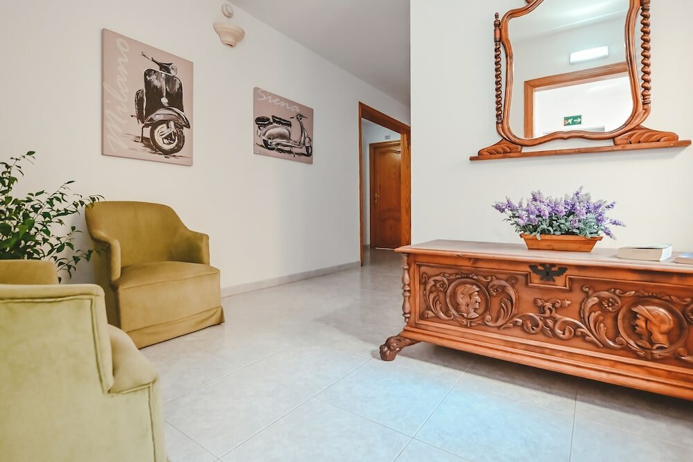 Фото Hostal Can Gallu