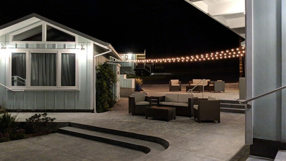 Фото Seafoam Lodge