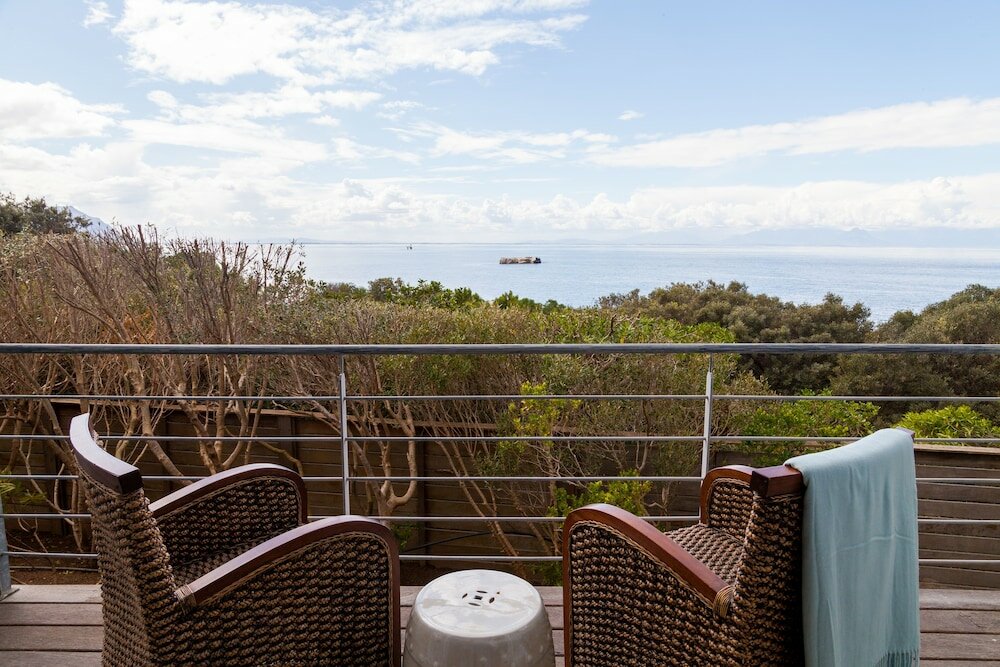 Фото Tintswalo Boulders