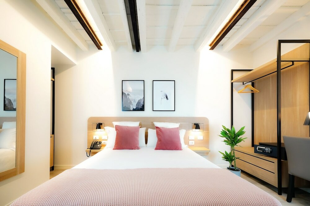 Фото Bergamo Inn 15