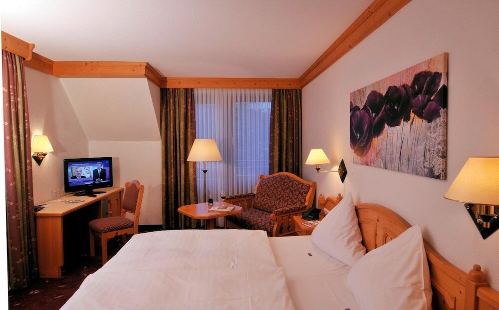 Фото Parkhotel zum Stern