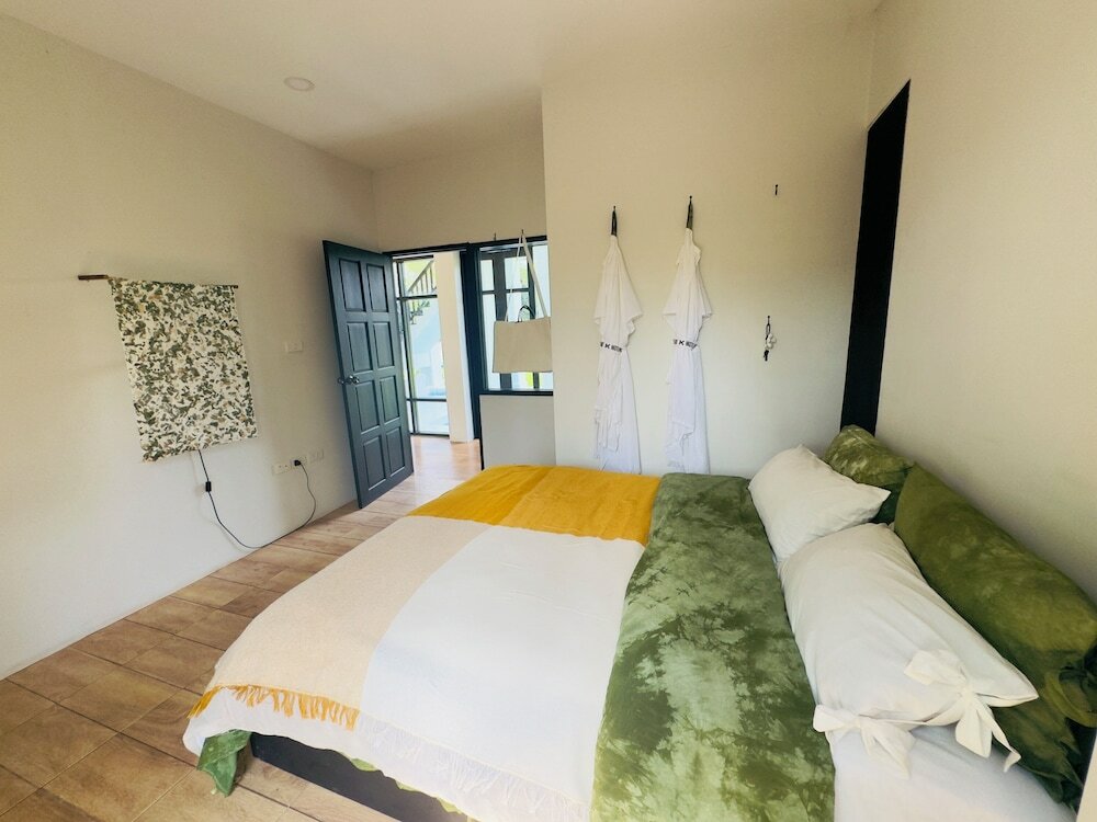 Фото Waste Land Homestay & Resort Chiangmai