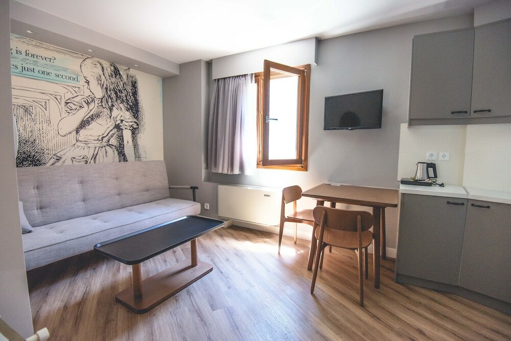 Фото Apollon Library Suites