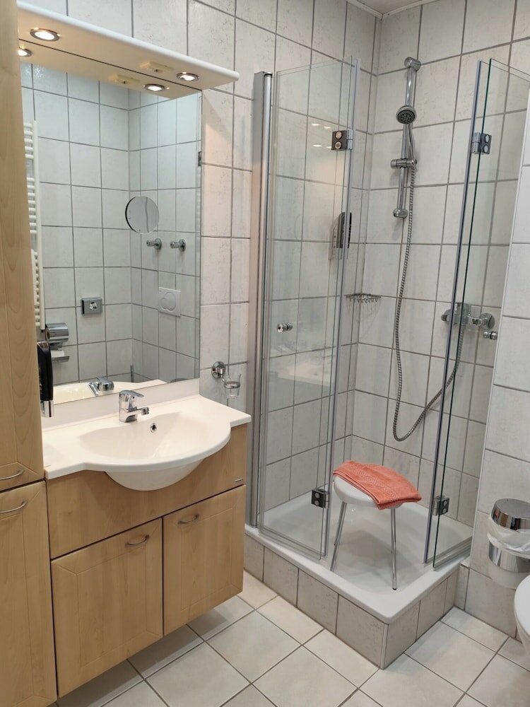 Фото Garni Hotel & Ferienwohnungen Seeschlößchen