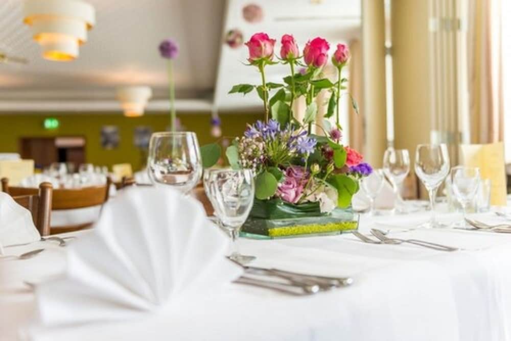 Фото Hotel Rheinischer Hof