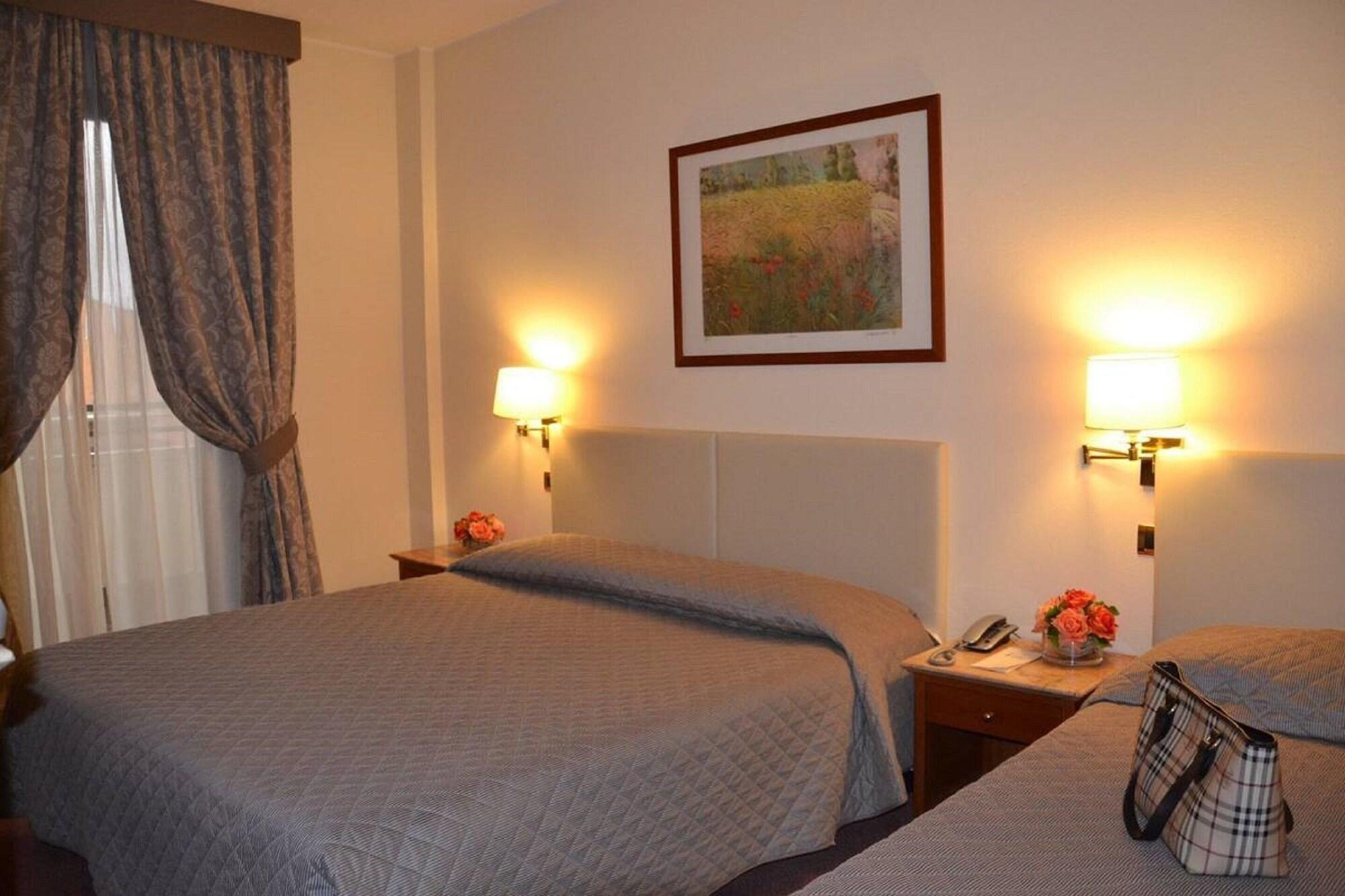 Фото Hotel Airone