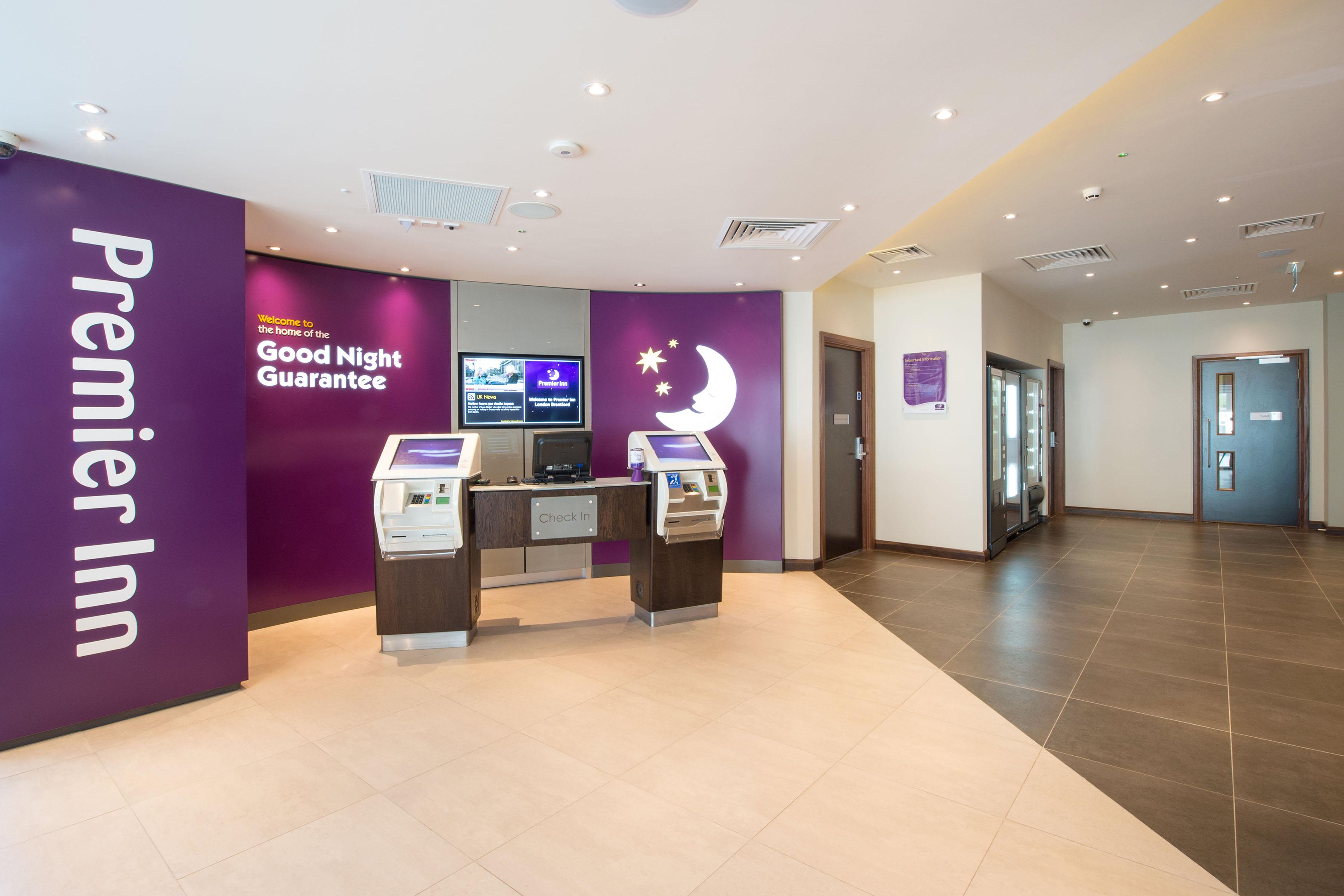 Фото London Brentford Hotel