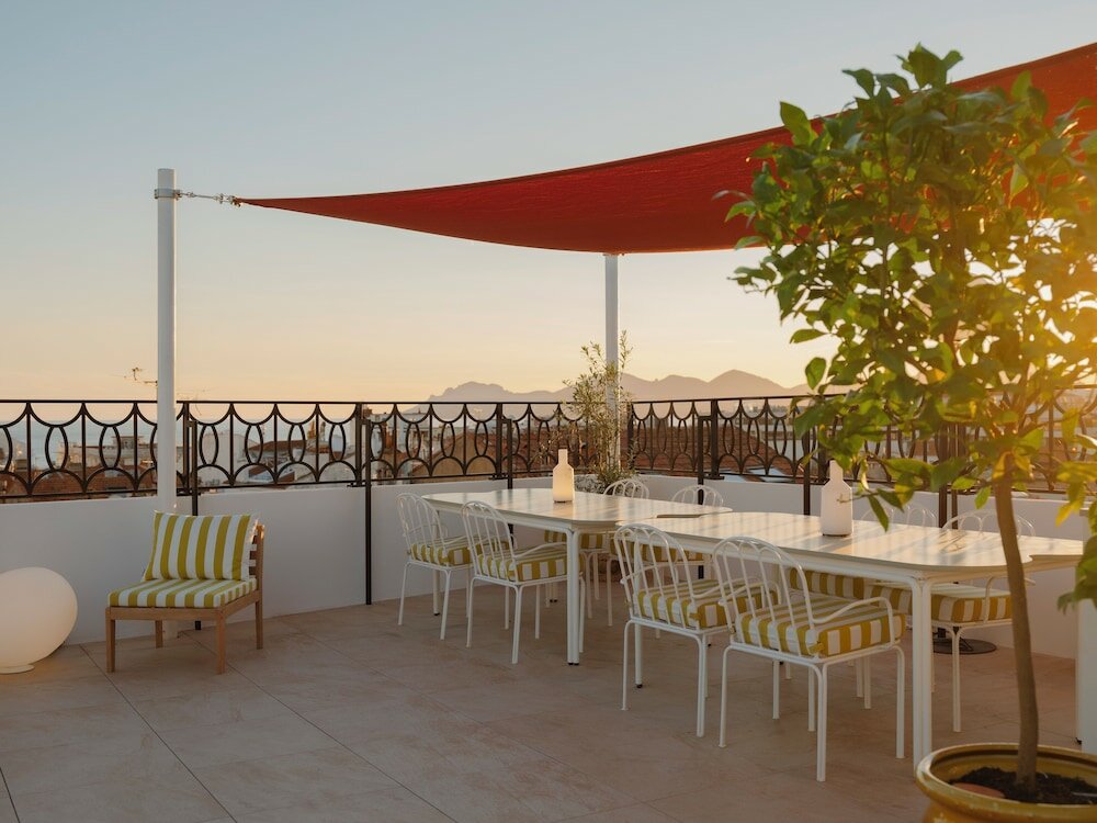 Фото Hotel De France