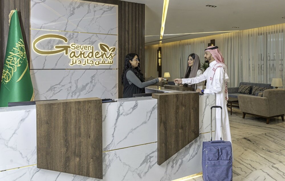 Фото Seven Gardens Hotel