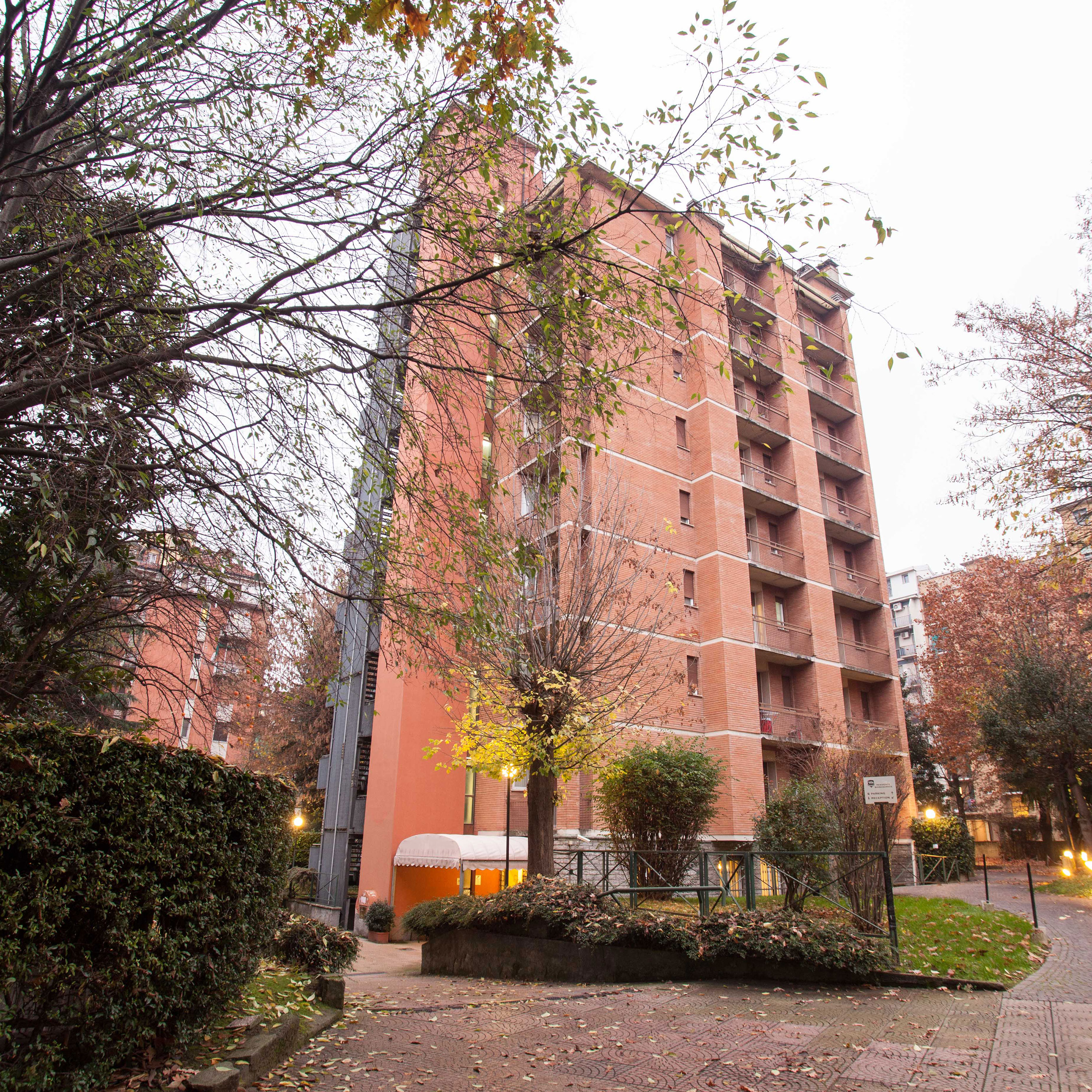 Фото iH Aparthotel Milano Argonne Park