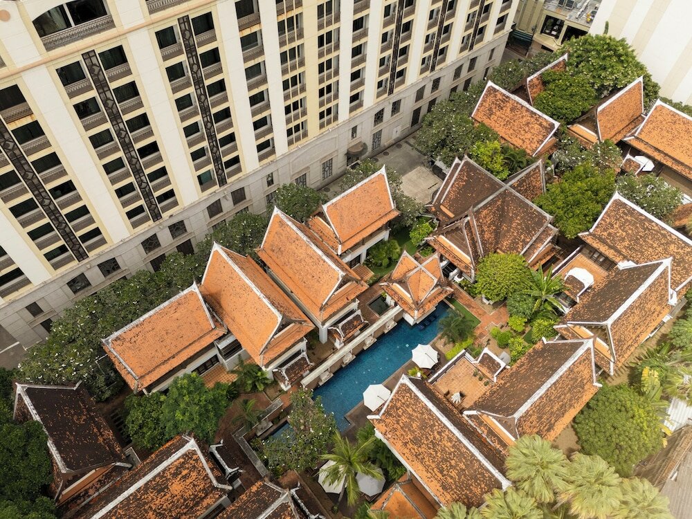 Фото The Davis Bangkok Hotel