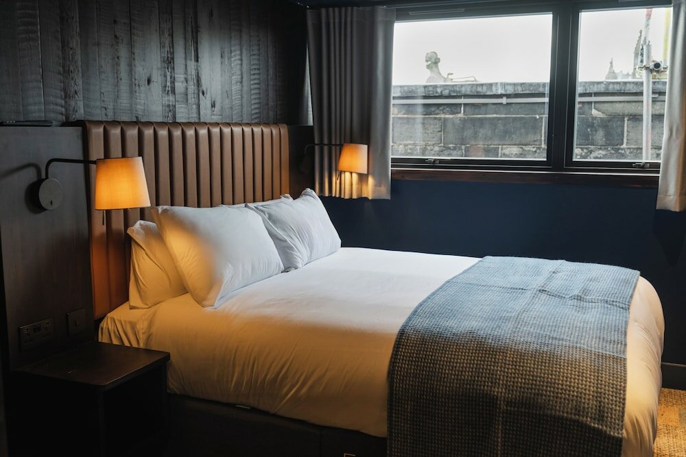 Фото CoDE Pod – The CoURT - Edinburgh