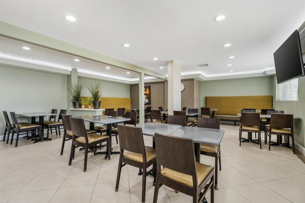 Фото Best Western Plus La Mid Town Hotel