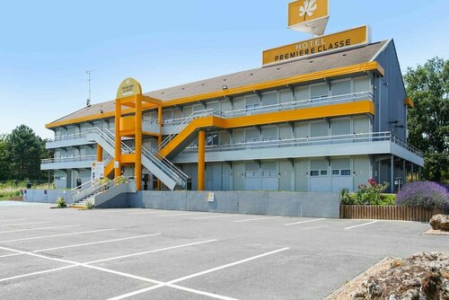 Гостиница Premiere Classe Villejust Za Courtaboeuf в Палезо