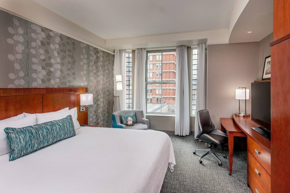 Фото Courtyard by Marriott Boston Copley Square
