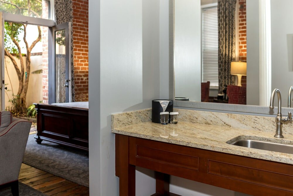 Фото East Bay Inn, Historic Inns of Savannah Collection