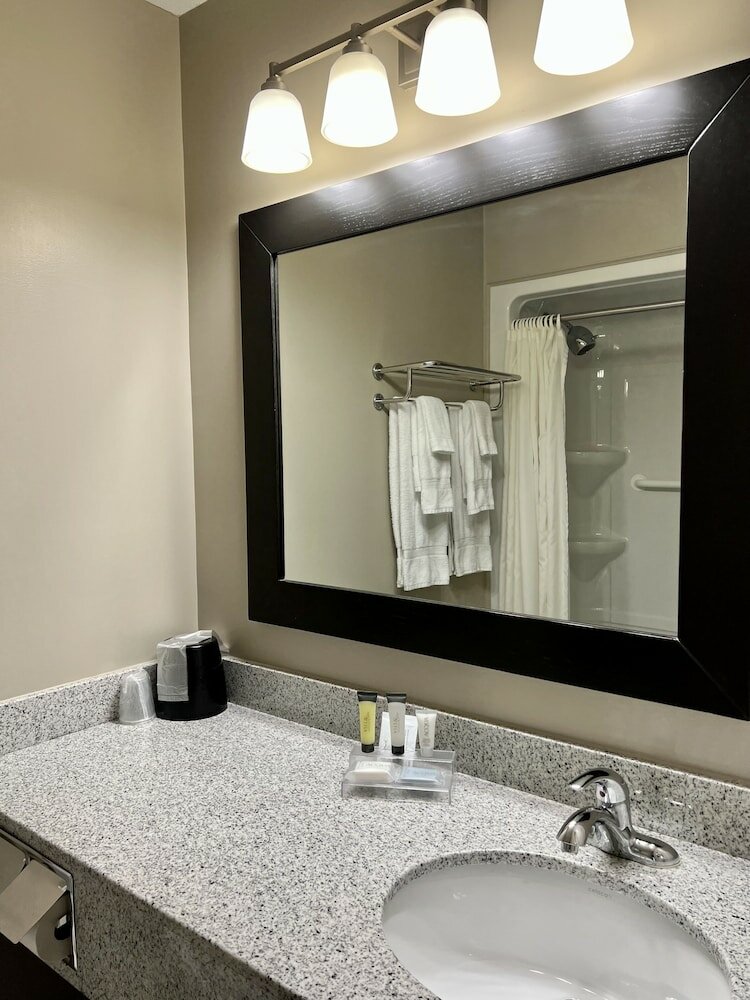 Фото Atlantic Host Hotel