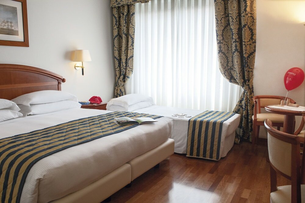 Фото Starhotels Vespucci