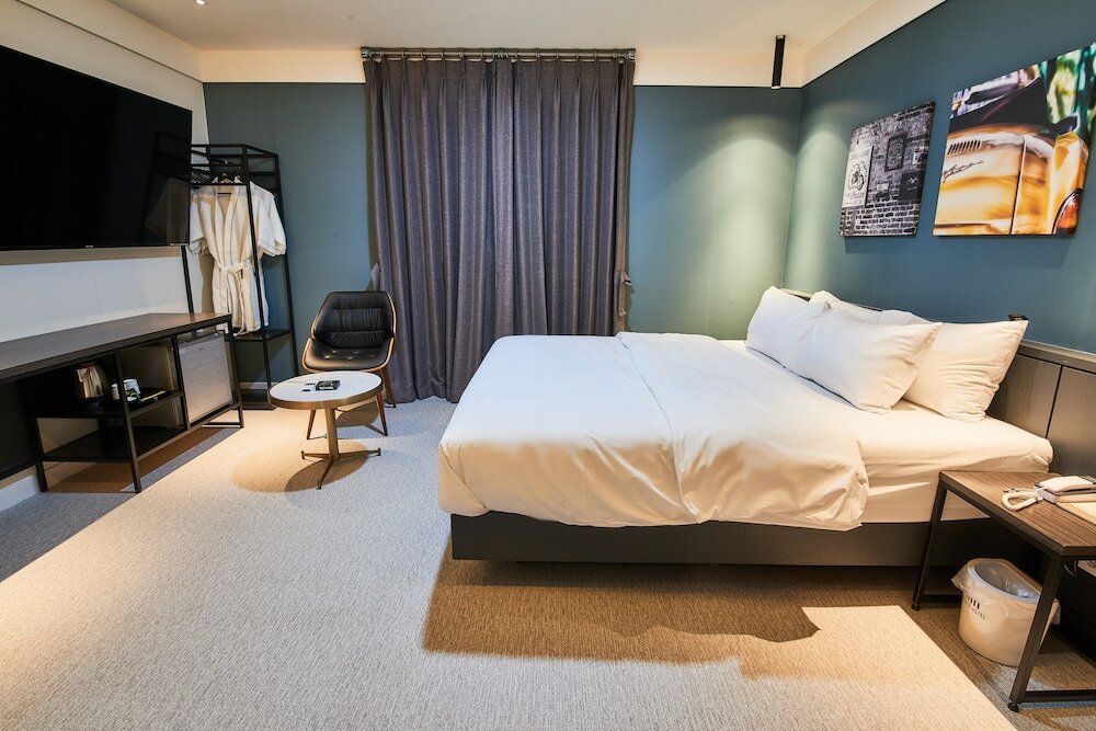 Фото West In Hotel