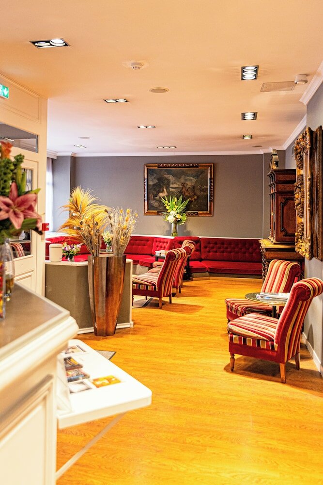 Фото Hotel Claude Bernard Saint Germain