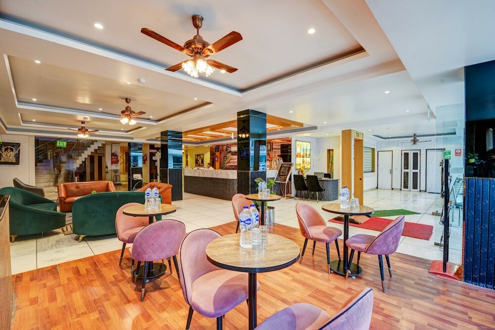 Фото Hotel Krishna Deluxe