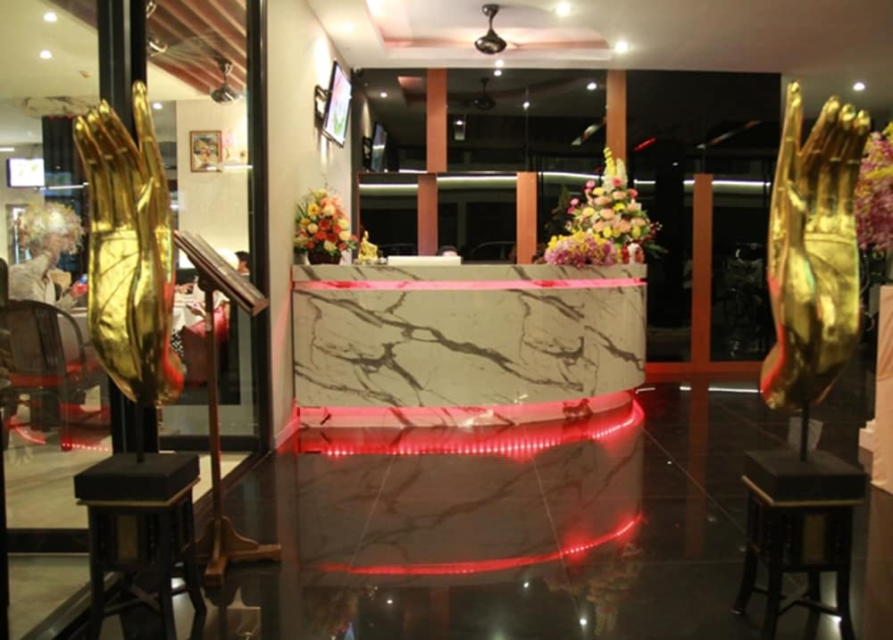 Фото Hemingways Silk Hotel