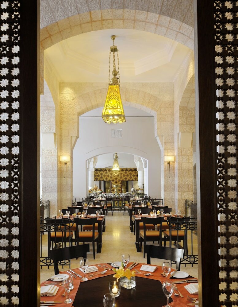 Фото Mövenpick Resort Petra