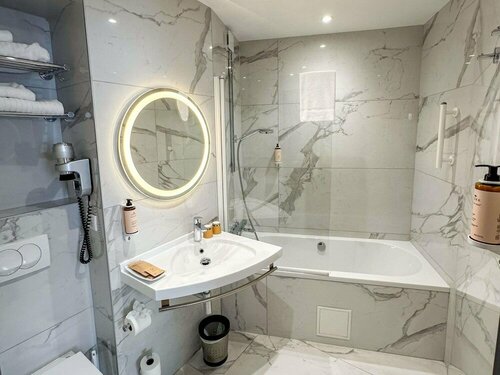 Гостиница Hôtel Mercure Ajaccio в Аяччо