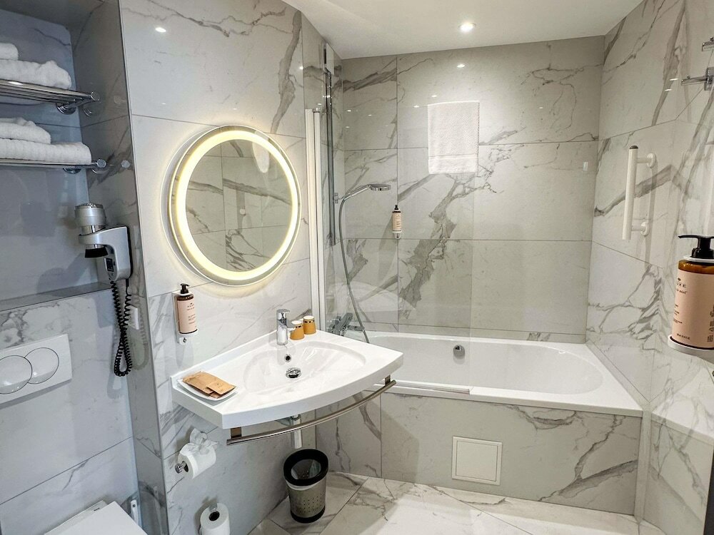 Фото Hôtel Mercure Ajaccio