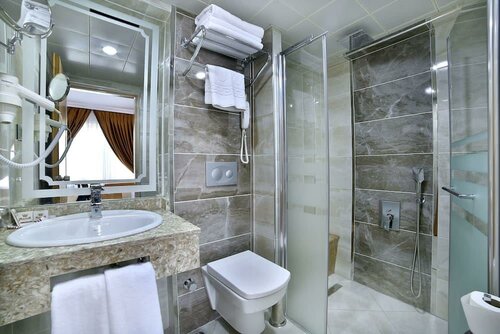 Гостиница Marathon Hotel в Элязыге