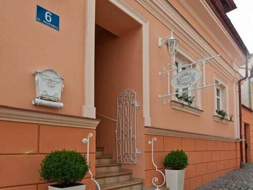 Гостиница Hotel Ambasadorski в Жешуве