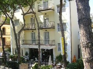 отель Hotel Cortina