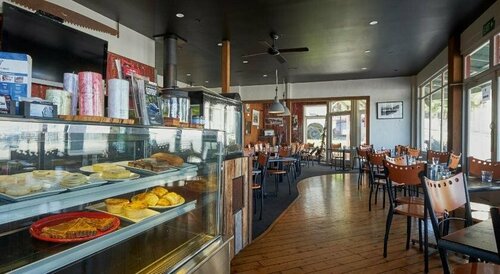 Гостиница Bushman's Cafe в Стране