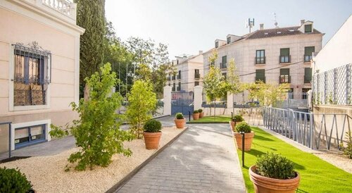 Гостиница Egido Plaza De Santiago в Хетафе