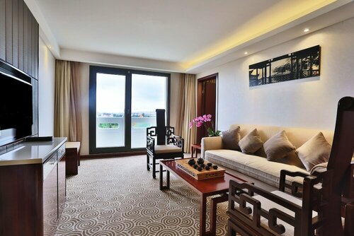 Гостиница Huatian Chinagora Hotel в Альфорвилле