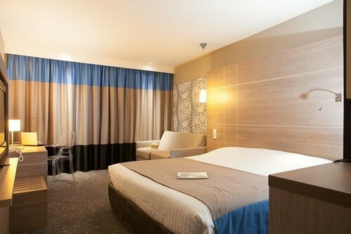 Гостиница Logis Hotel Le Rabelais в Фонтене-ле-Конте