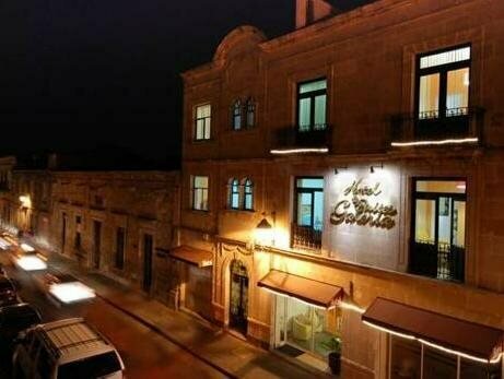Гостиница Hotel And Suites Galeria в Морелии