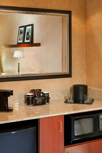 Гостиница Courtyard by Marriott Tarrytown Westchester County в Элмсфорде