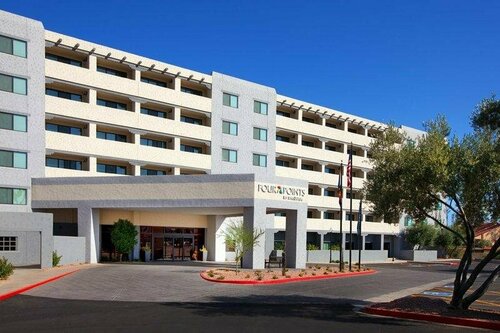 Гостиница Four Points by Sheraton Phoenix South Mountain в Темпе