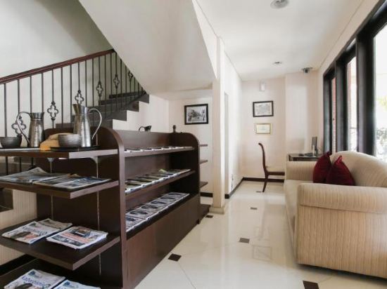 Фото Varna Culture Hotel Soerabaia Surabaya